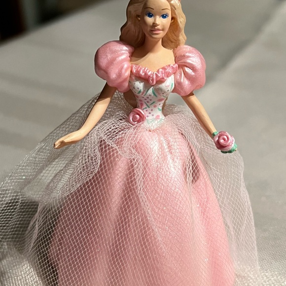 Vintage Hallmark 90s (4) Barbie Christmas ornaments - Picture 4 of 7